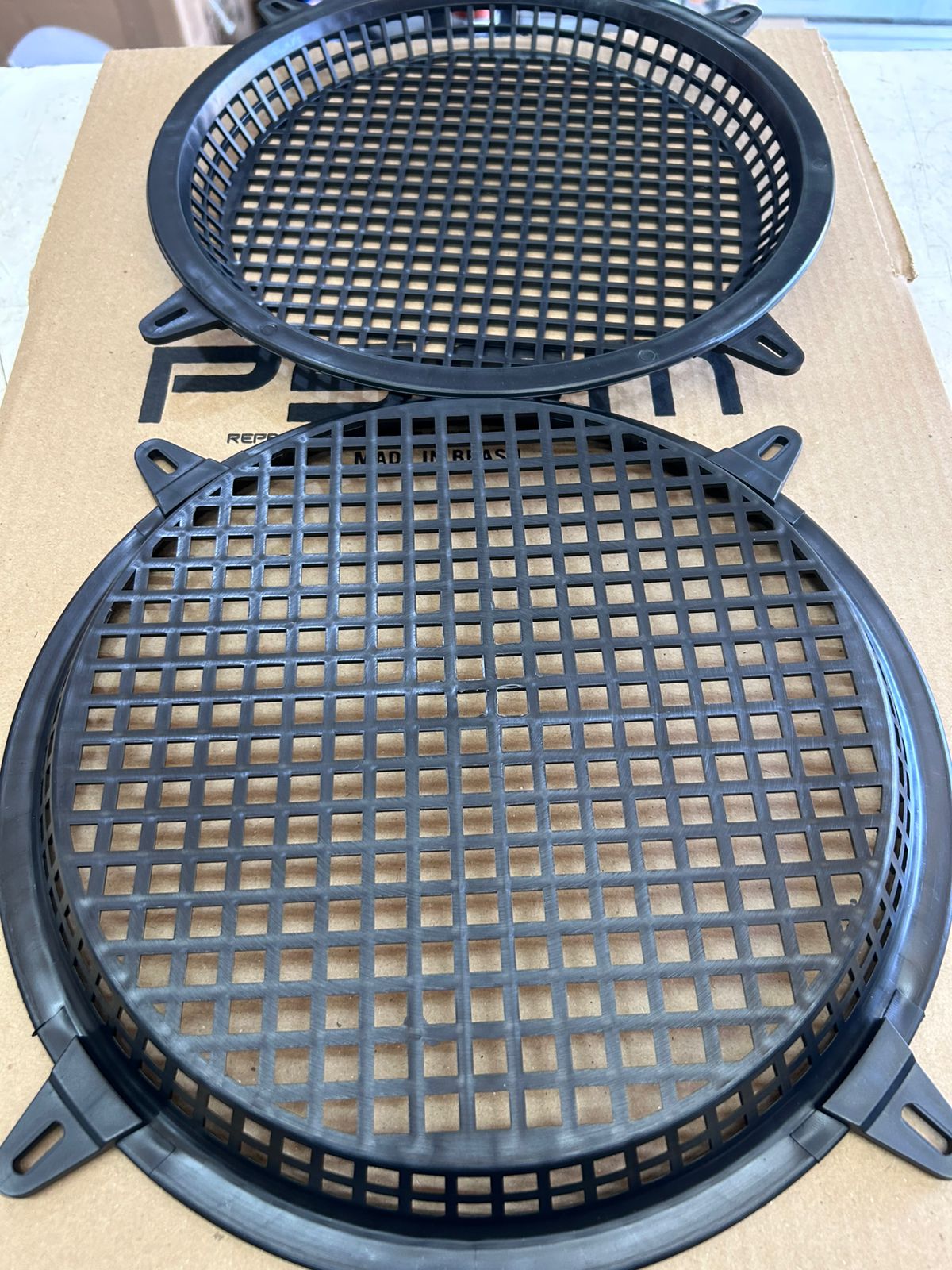 Kit Tela Grade Alto Falante Plástico Preta 8/10/12/15 Polegadas