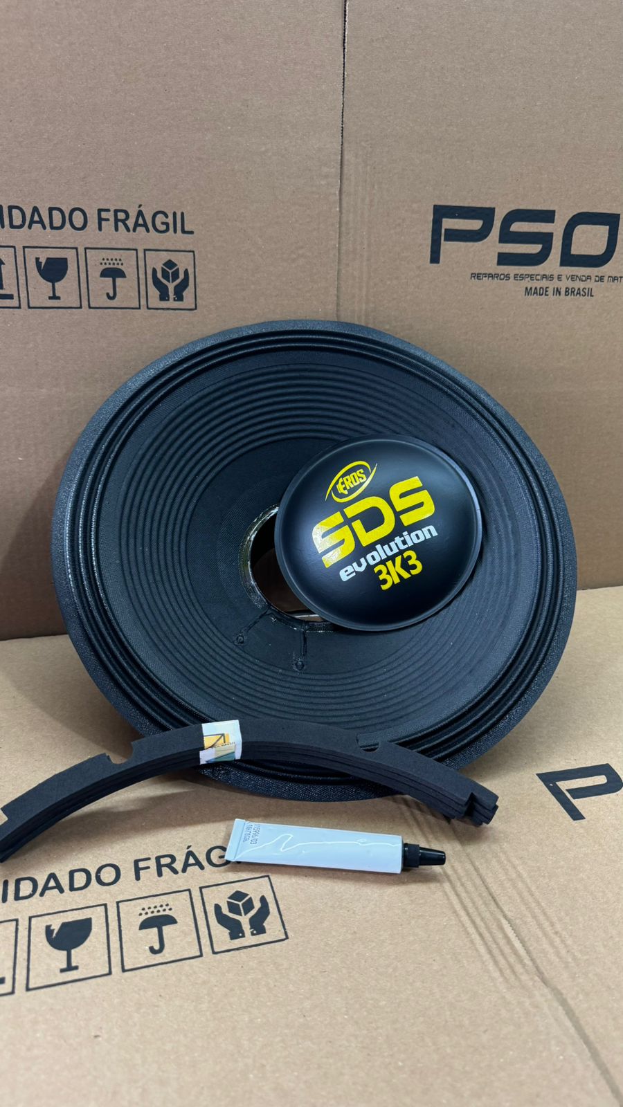 Kit Reparo Montado Para Alto-Falante 15"  E15 SDS 3K3 – 1.650 W RMS – 4 Ohms - 8 Ohms